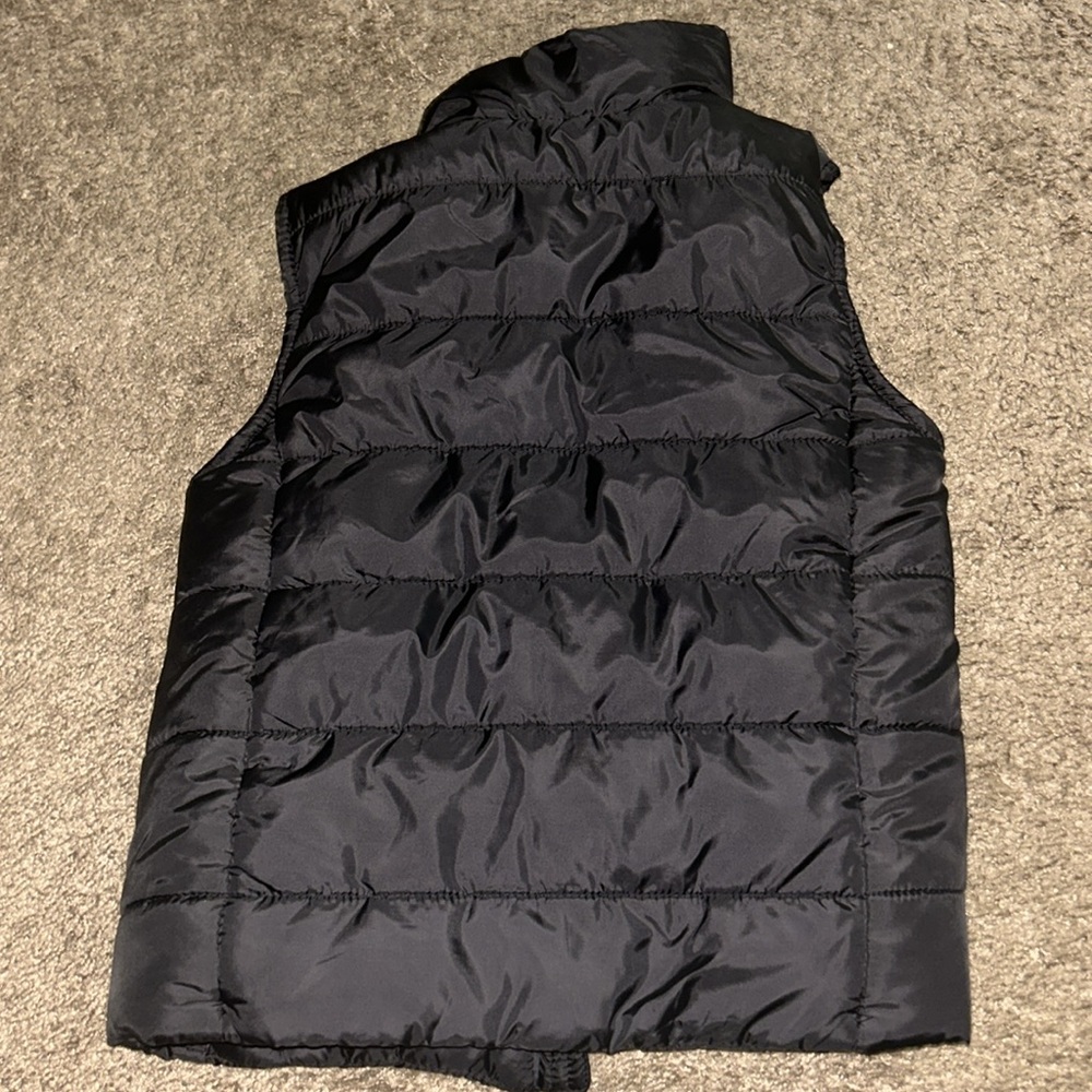 Vests - Picture 3 of 3
